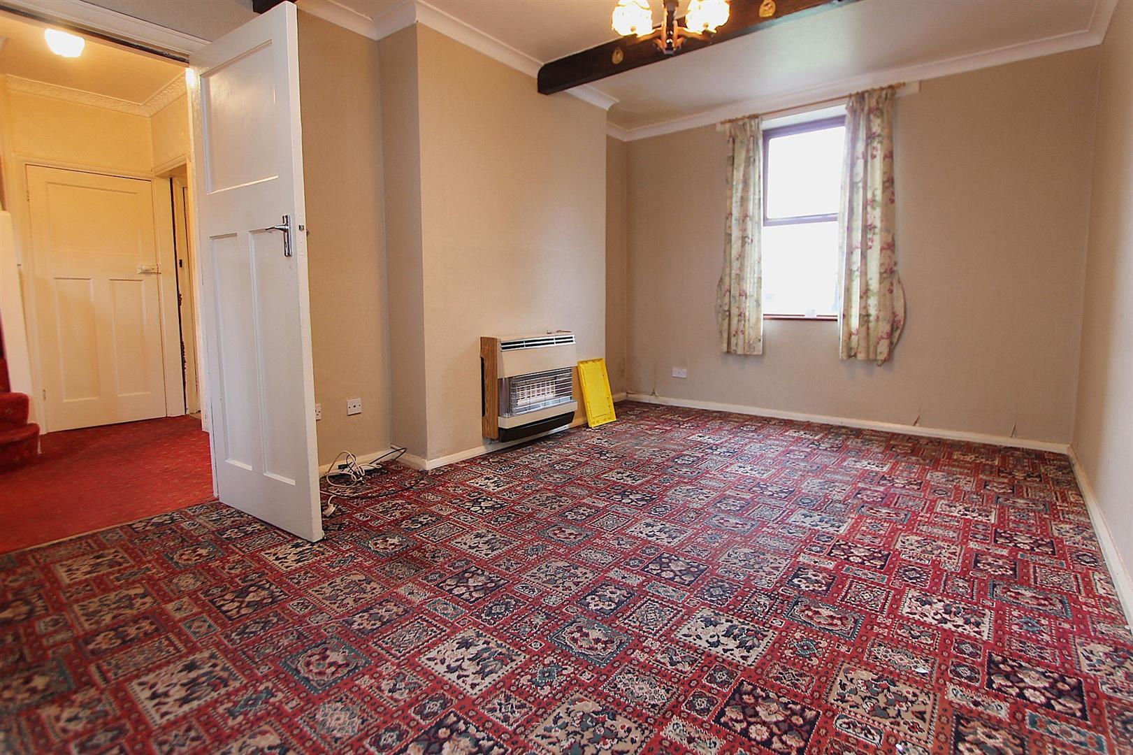 3 bed property in Dunsley Road, Stourbridge